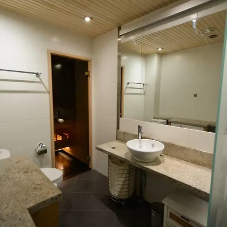 Kaupmehe With Sauna *